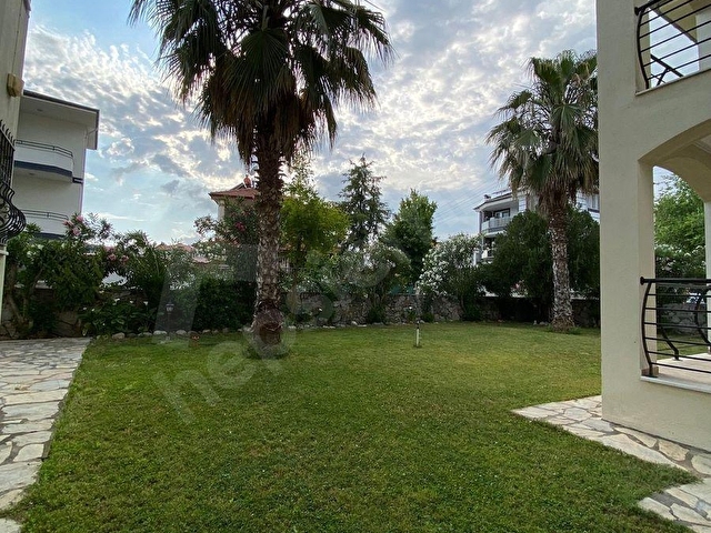 Nezih sitede satılık villa - Görsel 18