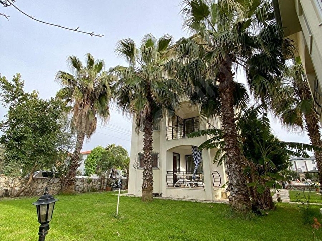Nezih sitede satılık villa - Görsel 11
