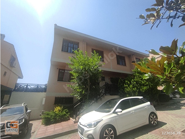 GRAND / YENİŞEHİRDE SEÇKİN EV KONAKLARINDA SATILIK 5+2 VİLLA