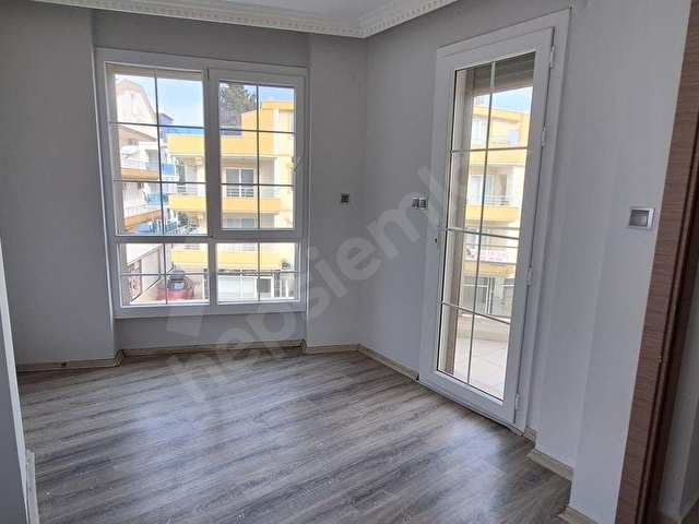 ÇAMLIK MAHALLESİNDE SATILIK ŞÖMİNELİ 3+1DUBLEX DAİRE DENİZE 300MT. - Görsel 9