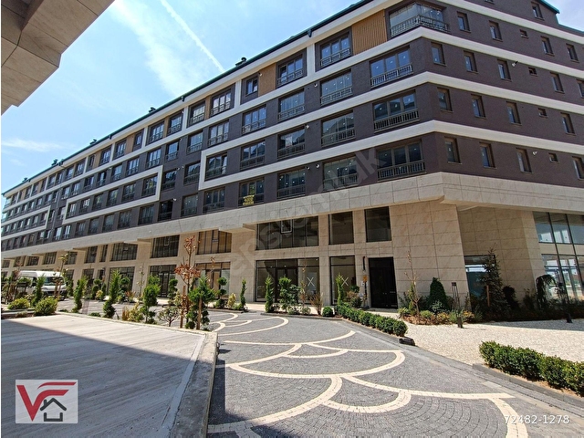 VARAN EMLAKTAN CADDE PORTDA SATILIK 1+1 DAİRE