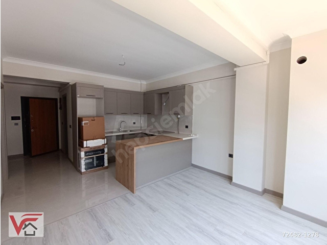 VARAN EMLAKTAN CADDE PORTDA SATILIK 1+1 DAİRE - Görsel 27