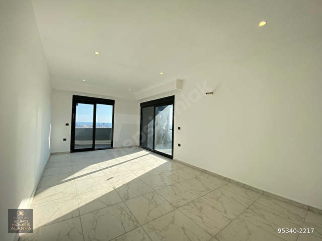 ALANYA ÇIPLAKLIDA SATILIK 3+1 FULL MANZARALI SIFIR DAİRE - Görsel 14