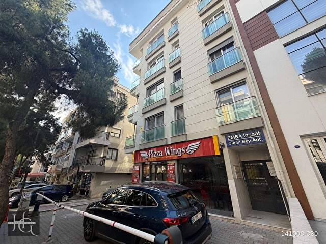 Bornova Metro Yakını Asansörlü Doğalgazlı Kısmı Eşyalı 3+1 Daire - Görsel 2