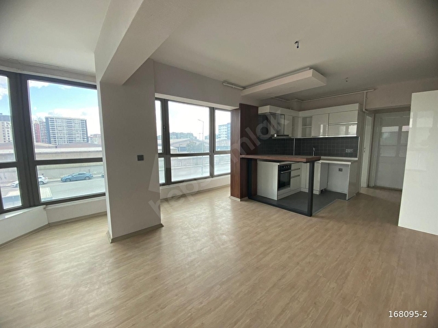 VARDAR GAYRİMENKULDEN AKIN 688 SİTESİNDE BOŞ 1+1 SATILIK DAİRE - Görsel 4