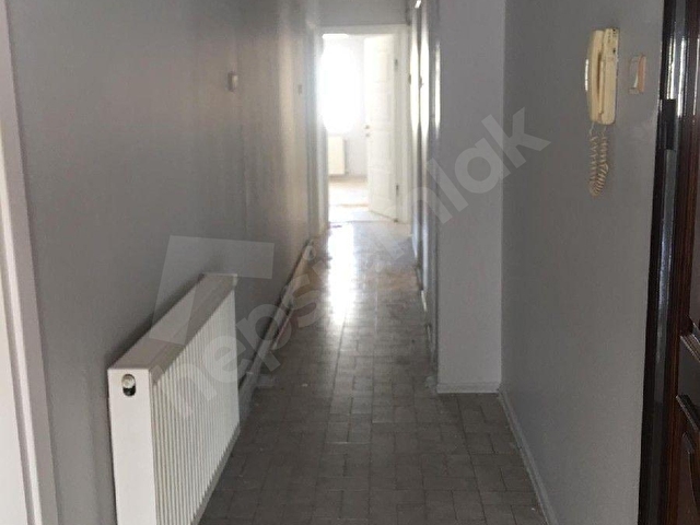 NERGİZ de.Bakımlı ,ASANSÖRSüZ, DOGALGAZ LI, son kat ,3+1,temiz,145 M2 - Görsel 13
