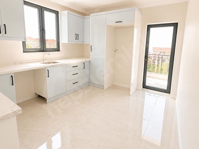 ROTA MODERNDEN GÜLYALIDA DENİZ MANZARALI LÜKS DAİRE! - Görsel 7
