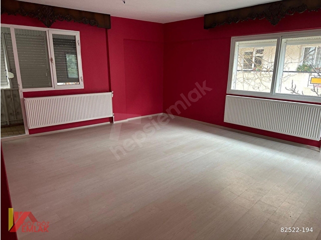 Güzelyalı Mahallesinde, Caddeye Yakın, Otoparklı, Kiralık Daire - Görsel 7