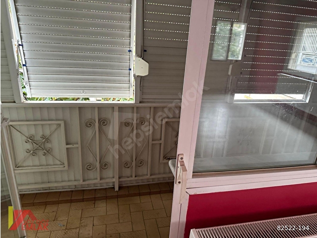Güzelyalı Mahallesinde, Caddeye Yakın, Otoparklı, Kiralık Daire - Görsel 17