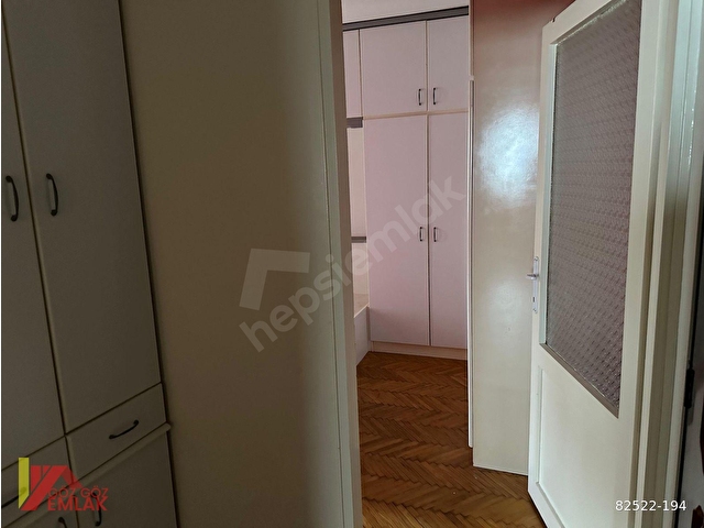 Güzelyalı Mahallesinde, Caddeye Yakın, Otoparklı, Kiralık Daire - Görsel 4