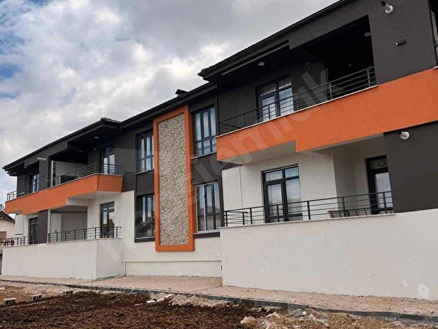 SEFER GYO DAN MERAM KARAHÜYÜKDE 3+1 LÜKS DAİRE - Görsel 2