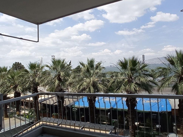 güzelyalı da 3.kat 2+1 yalı dairesi 80m2 - Görsel 3