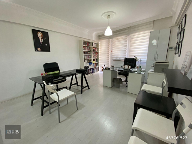 Carsi Icinde Inonu Caddesinde Ara Kat Satilik 1 0 Studyo Daire 45376 527 Hurriyet Emlak