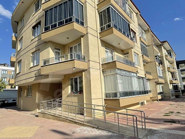 SELAHADDİNİ EYYÜBİDE CADDEYE YAKIN ARAKAT 3+1 DAİRE - Görsel 2