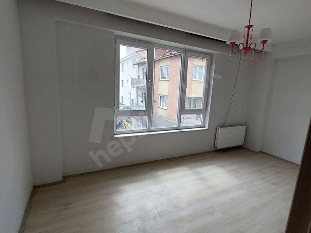ERKOÇ GAYRİMENKULDEN ÇAMLICA MH. 2+1 ARA KAT DUBLEKS DAİRE - Görsel 3