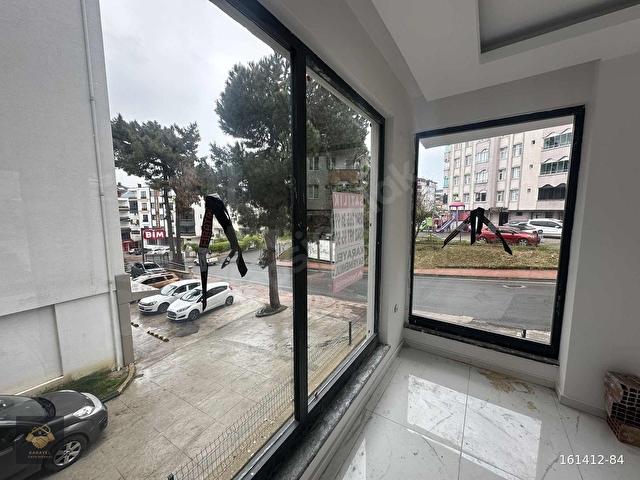 KARAYELDEN ATATÜRKTE YOL ÜSTÜNDE SATILIK KUPON DÜKKAN - Görsel 4