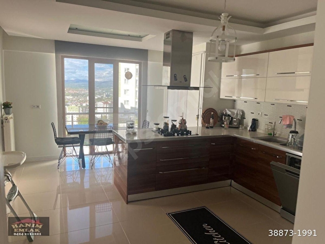 HANIM EMLAKTAN CUMHURİYET MAHALLESİNDE  ARMA KENTTE SATILIK DAİRE