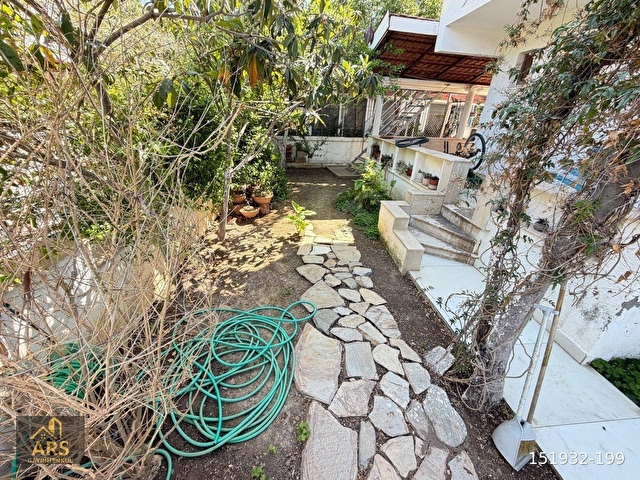Seferihisar Cumhuriyet Mahallesi’nde denize yürüme mesafesinde tek müstakil satılık villa - Görsel 3