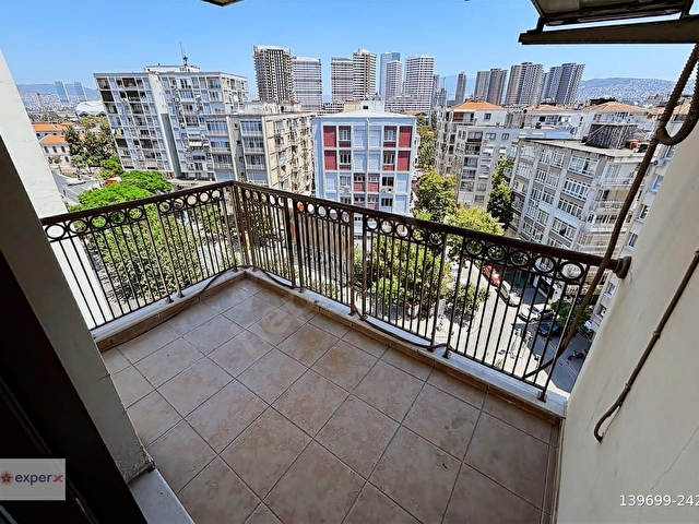 Alsancak Şair Eşrefte lüks eşyalı kiralık 3+1 daire - Görsel 18