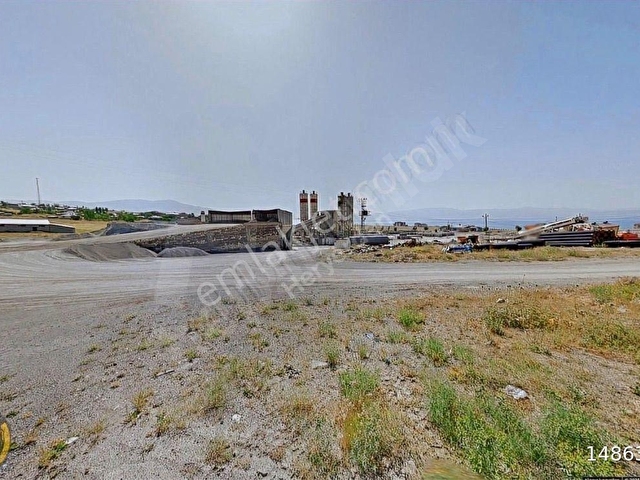ERCİŞ SANAYİ SİTESİNDE 139M2 ACİL SATILIK SANAYİ ARSASI - Görsel 6
