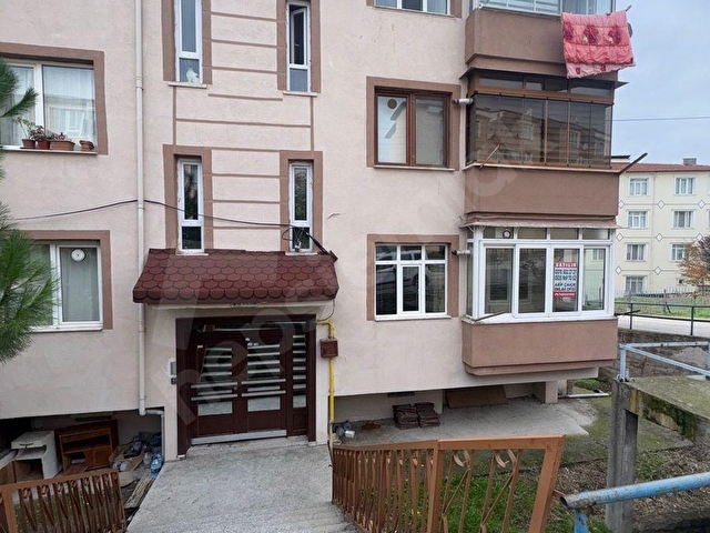 5000 Evler Cumhuriyet Mahallesi Satılık 3+1