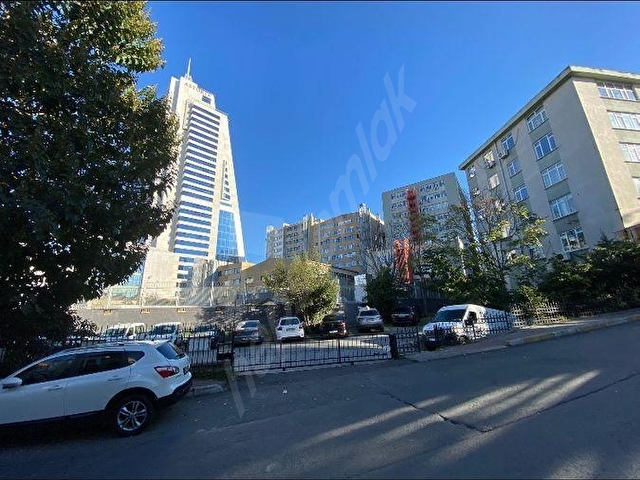 ESENTEPE MERKEZDE KENTSEL DÖNÜŞÜMÜNE UYGUN MERKEZİ YEŞİŞİLLİKLER İÇİNDE - Görsel 18