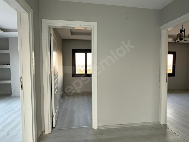 Bayram Hacılı da Havuzlu Göl Manzaralı Villa - Görsel 23