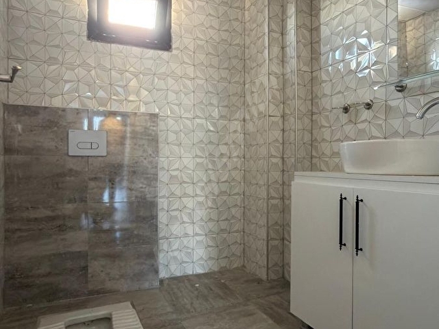 Bayram Hacılı da Havuzlu Göl Manzaralı Villa - Görsel 7