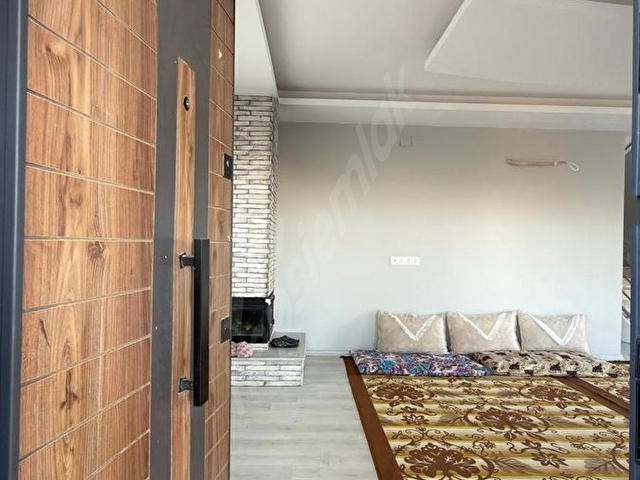 Bayram Hacılı da Havuzlu Göl Manzaralı Villa - Görsel 14