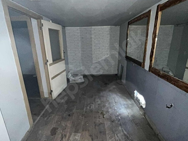 YOĞUN YAYA VE ARAÇ TRAFİĞİ! 120 M² CADDE ÜZERİ KİRALIK DÜKKAN - Görsel 14