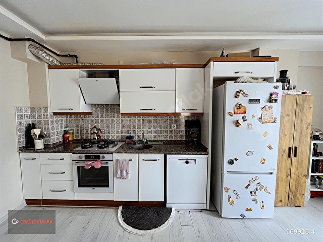 ÇÖZÜM EMLAKTAN MURADİYE İSTASYON CİV. 2+1 ARA KAT SATILIK DAİRE - Görsel 8