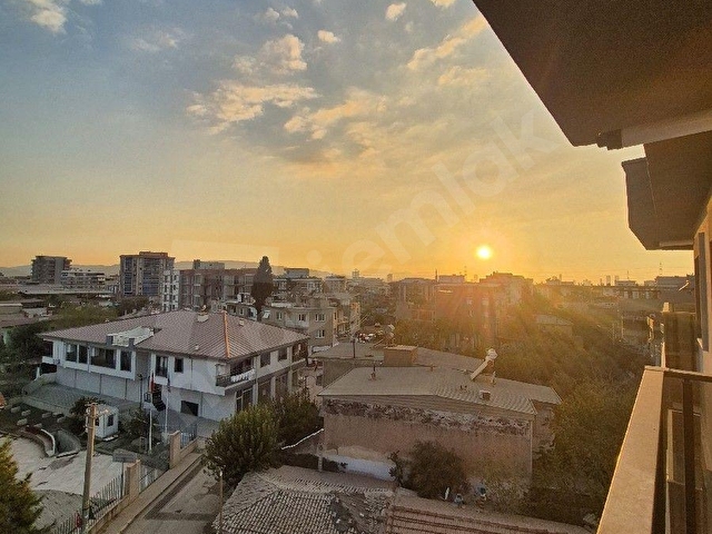BORNOVA DOĞANLAR DA 3+1 KİRALIK LÜKS ÇATI DUBLEKS DAİRE - Görsel 23
