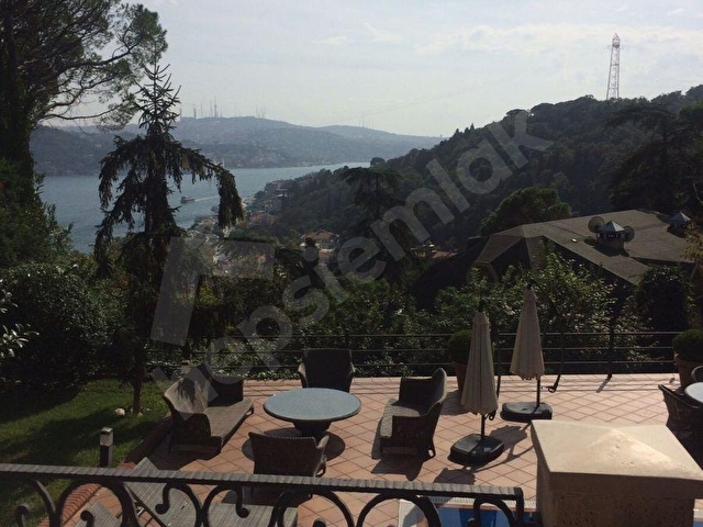 Süzer Villalarında Satılık 2000m2 Bahçeli Manzaralı Villa - Görsel 3