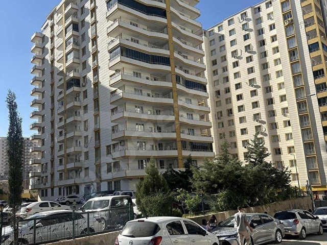SÜRER EMLAK`TAN SATILIK AYRI MUTFAKLI 2+1 DAİRE`MİZ 135 MT KARE - Görsel 2