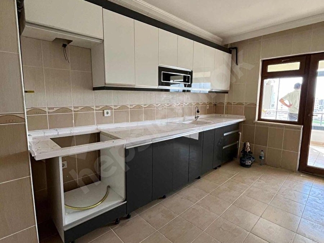 AC GAYRİMENKULDEN 3+1 FULL YAPILI KİRALIK