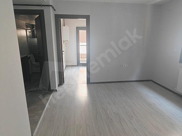 Yaylacık mah doğalgazlı asansörlü balkonlu arakat 2+1 kiralık - Görsel 25