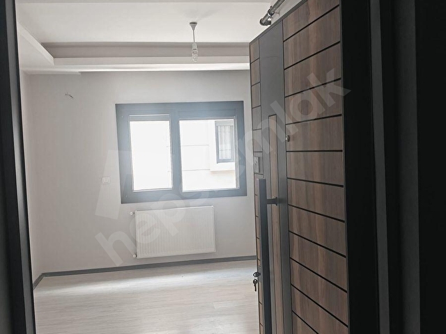 Yaylacık mah doğalgazlı asansörlü balkonlu arakat 2+1 kiralık - Görsel 26