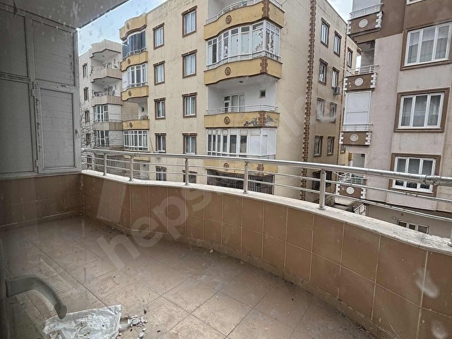 Nizipte Bizim Emlaktan Satılık 4+1 Daire - Görsel 3