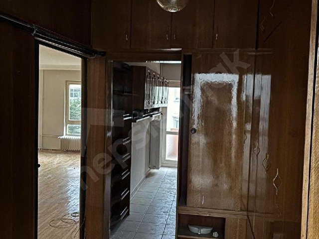 ÇANKAYA MAHALLESİ ÜSKÜP CADDESİNDE NİLGÜN SOKAKTA KİRALIĶ 3+1 DAİRE - Görsel 12