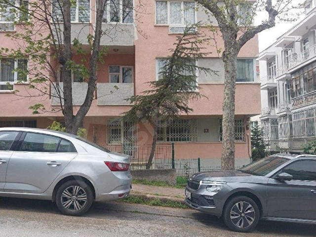 ÇANKAYA MAHALLESİ ÜSKÜP CADDESİNDE NİLGÜN SOKAKTA KİRALIĶ 3+1 DAİRE - Görsel 4