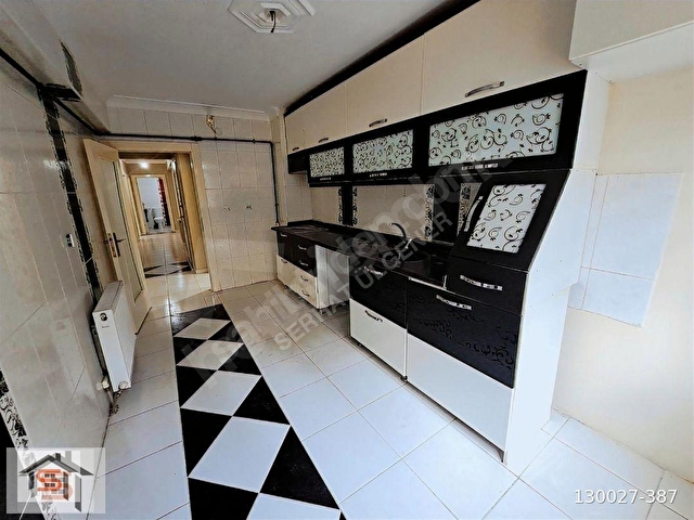 ELVANDA TREN VE ULAŞIM ÜZERİ KAT KONUMUNDA 3+1 FERAH DAİRE - Görsel 6
