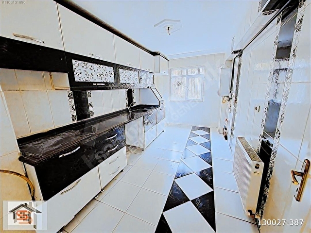 ELVANDA TREN VE ULAŞIM ÜZERİ KAT KONUMUNDA 3+1 FERAH DAİRE - Görsel 13