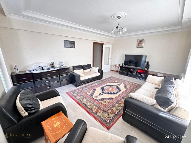 LİDER EMLAKTAN KATTA ASANSÖRLÜ 3+1 SATILIK DAİRE - Görsel 2