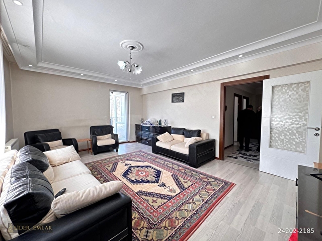 LİDER EMLAKTAN KATTA ASANSÖRLÜ 3+1 SATILIK DAİRE - Görsel 3