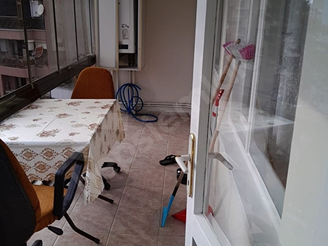 Bornovada Kıralık Dıre Üç Artı Bir Ful Eşyalı Merkezi Konumda - Görsel 21
