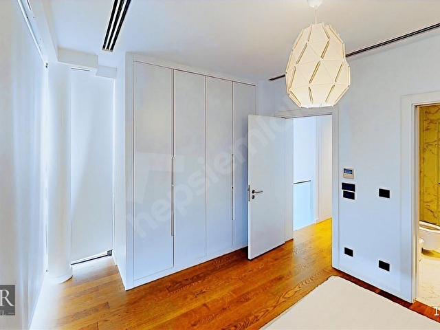 Ilıca Folkartta Denize Yürüme Mesafesi Eşyalı Yıllık Kiralık - Görsel 5