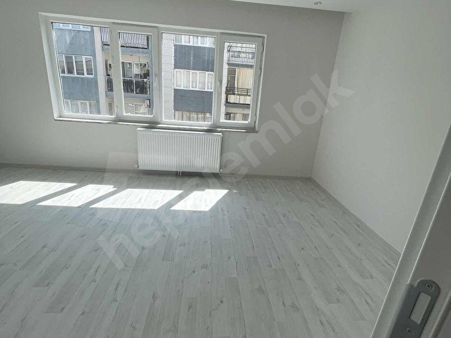 Topçuasım da en merkezi konumda 2+1 arakat tadilatlı daire - Görsel 30