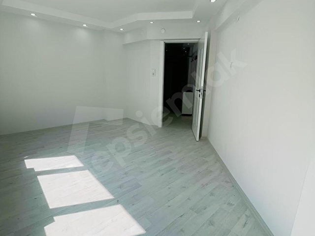 Topçuasım da en merkezi konumda 2+1 arakat tadilatlı daire - Görsel 18