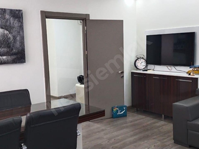 Kozyatağı Merkezde, E5 Metro durağı yanı, Kiralık Geniş, Teraslı Ofis - Görsel 9