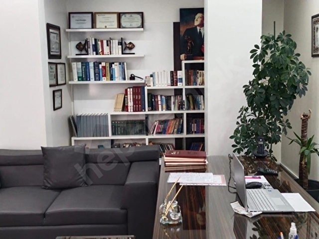 Kozyatağı Merkezde, E5 Metro durağı yanı, Kiralık Geniş, Teraslı Ofis - Görsel 8